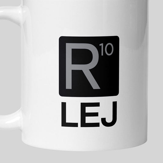 MONORETRO R10 15oz Ceramic Mug — close-up of the printed artwork on the ceramic